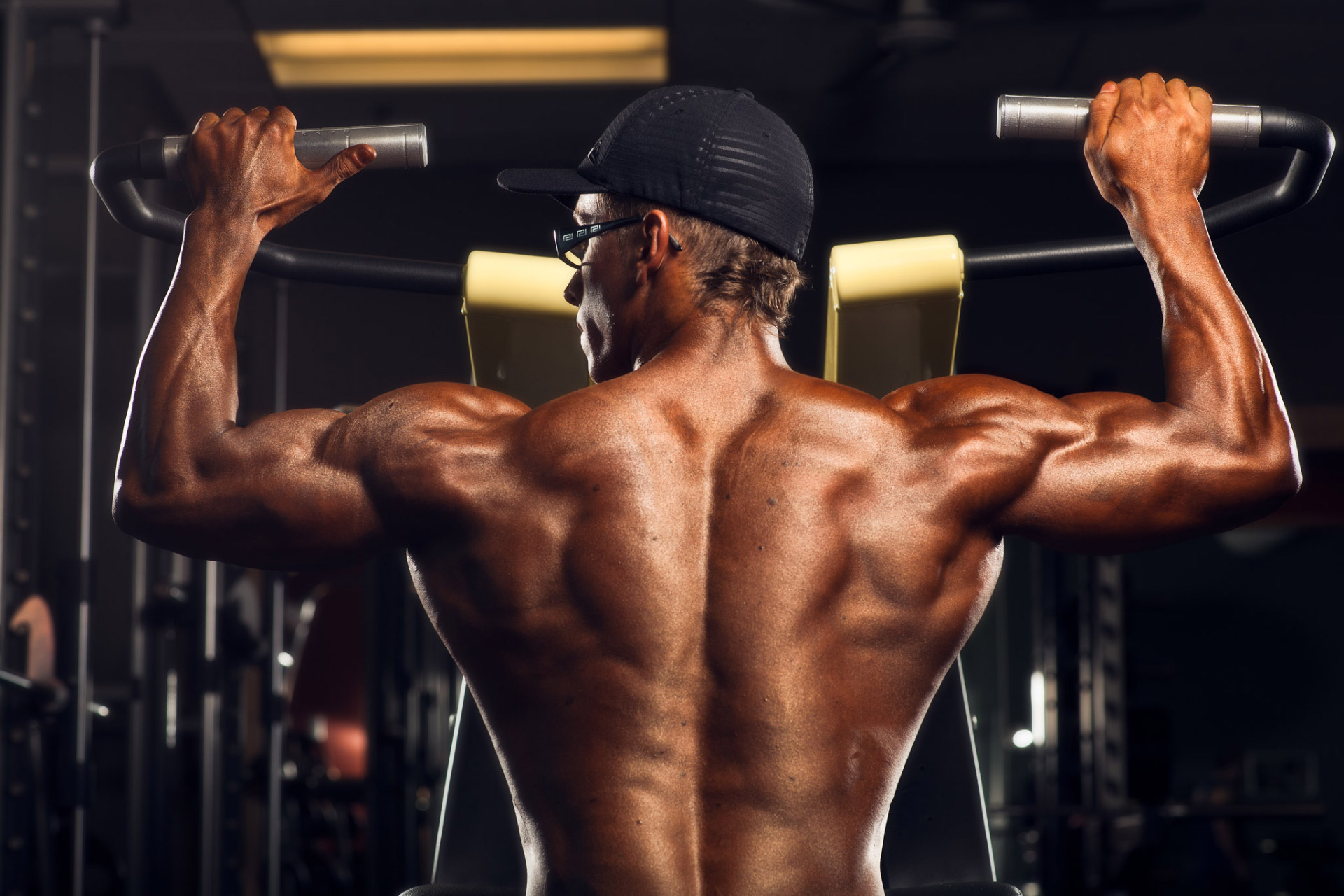 bodybuilder working out in gym
